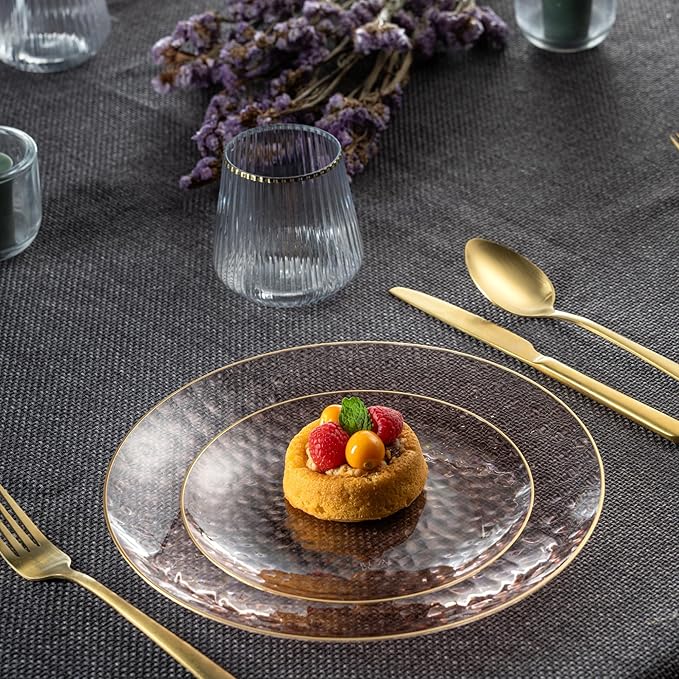 PLASTICPRO 30 Pack Hammered Plastic Plates Heavyweight Disposable Plastic Plates Elegant Clear Hammered Rim Platsic Party Dishes (Rose With Gold Rim, 7'' INCH PLATES)