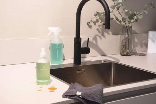 “The Best Way to Keep Your Bathroom Mirror Fog-Free”