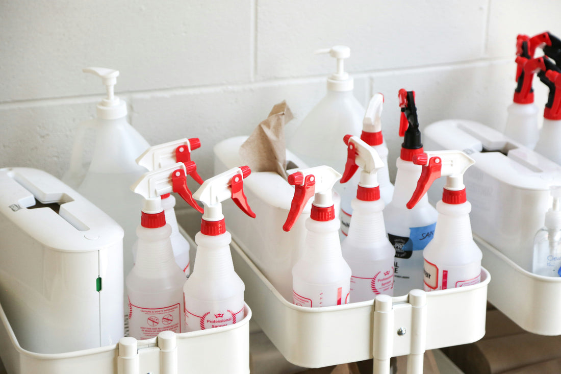 “The Role of a Good Mop in Keeping Floors Hygienic and Shiny”