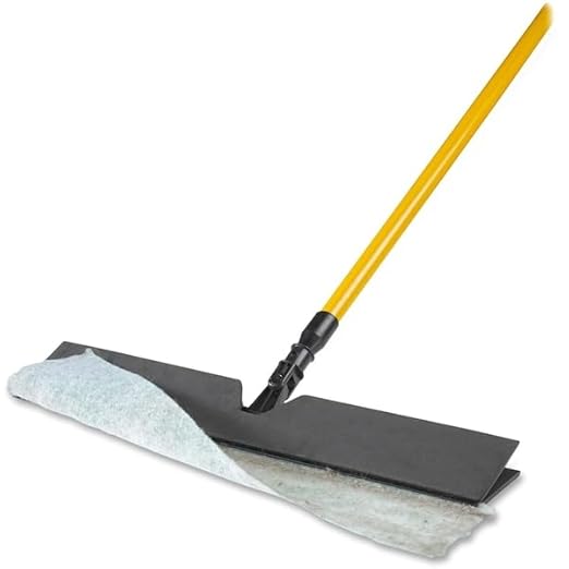 3M Easy Trap Sweep and Dust Sheets, 1 Roll of 60 8" x 6" Sheets, Disposable Easy Sweep Floor Duster, Picks Up 8x More Dirt, Dust, Sand, Hair, Works on Dry or Wet Surfaces, Hardwood Floors, 59152W