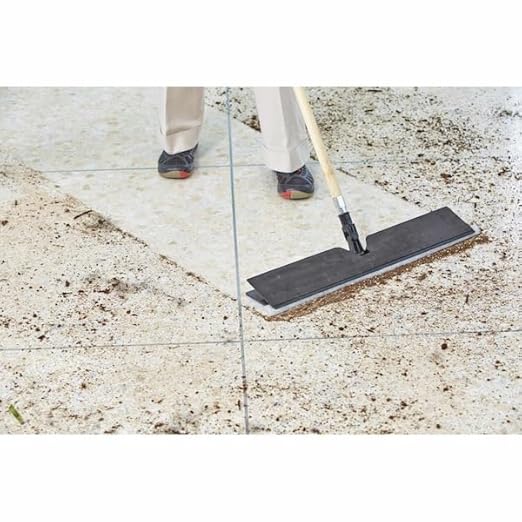 3M Easy Trap Sweep and Dust Sheets, 1 Roll of 60 8" x 6" Sheets, Disposable Easy Sweep Floor Duster, Picks Up 8x More Dirt, Dust, Sand, Hair, Works on Dry or Wet Surfaces, Hardwood Floors, 59152W