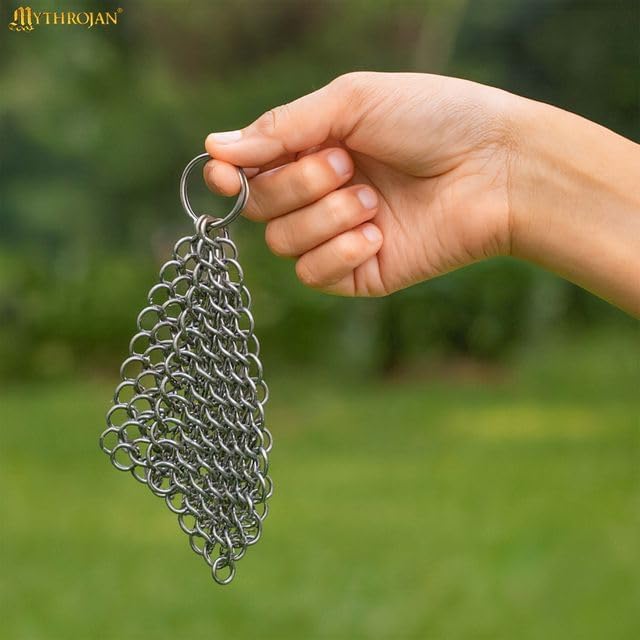 Mythrojan Cast Iron Scrubber 316 Stainless Steel Skillet Cleaner 3.9"x3.9" Chainmail Scrubber Chain Mail Scrub with Hanging Ring for Cast Iron Pre-Seasoned Pans, BBQ Grills Cookware Utensils Cleaning