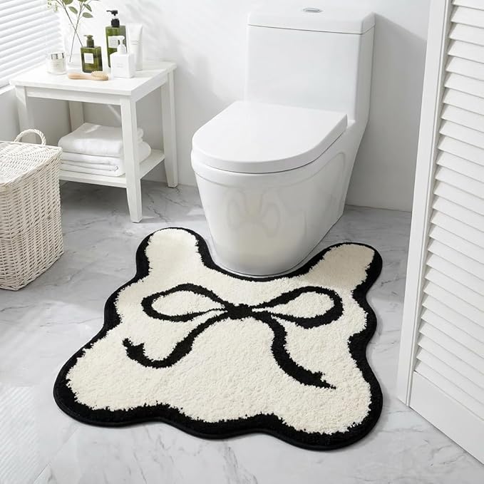 Black Scalloped U-Shaped Toilet Mat 20x24, Cute Luxury Plush Bath Rug, Soft Absorbent Non-Slip Microfiber Floor Mat for Bathroom Decor and Toilet Base, Machine Washable