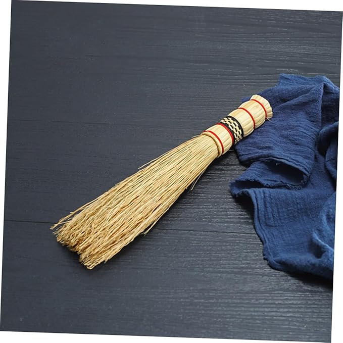 Natural Straw Scrub Brush for Kitchen Cleaning - Long Handle Dish Brush for Pots Pans and Wok - Essential Cleaning Tool for Home Use