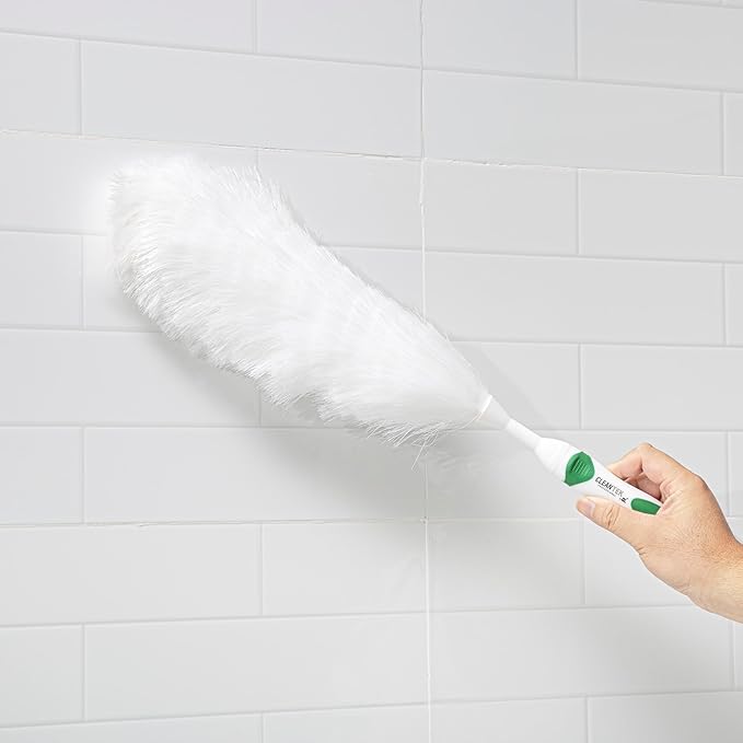 Restaurantware Cleaning Dusters 1 Pack of 16.2 x 2.3X 2.3 Inch Head Washable Static Dusting Wand Non-Slip Handle Plastic Green and White Dusting Tool for Hard-to-Reach Areas