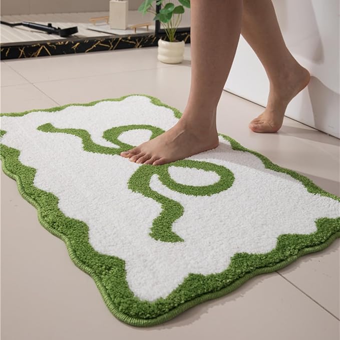 Green Scalloped Bathroom Mat 47x20, Soft Absorbent Bath Mats, Machine Washable Microfiber Floor Mats for Bathroom Tubs, Sinks and Showers