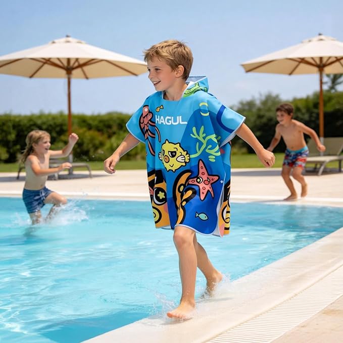 Kids Hooded Beach Poncho, 66×70cm, Soft & Quick-Dry with Fun Ocean Prints, Lightweight Swim Towel for Pool, Beach & Water Park (Ages5–9) (Blue, Small)