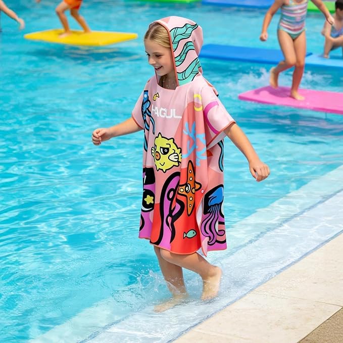Kids Hooded Beach Poncho, 66×70cm, Soft & Quick-Dry with Fun Ocean Prints, Lightweight Swim Towel for Pool, Beach & Water Park (Ages5–9) (Pink, Small)