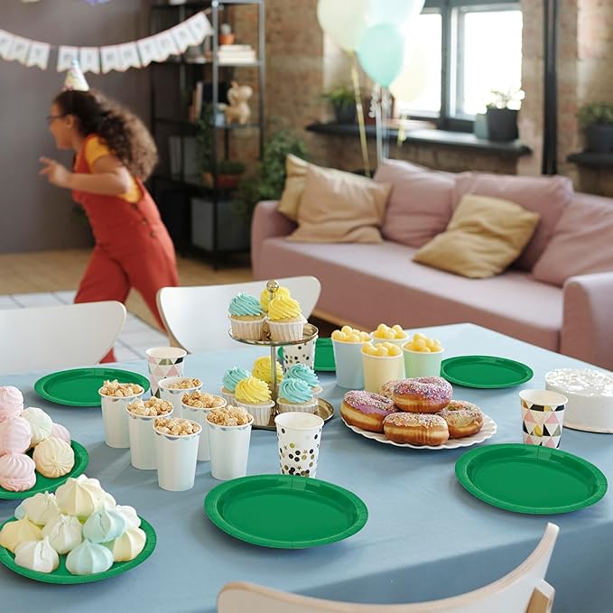 QZYL 50 PCS Paper Plates, 7 Inches Small Green Plates, Sturdy Disposable Dessert Plates, Heavy Duty Paper Plates, Green Dinnerware, Party Supplies Perfect for Birthdays St Patrick Celebrations