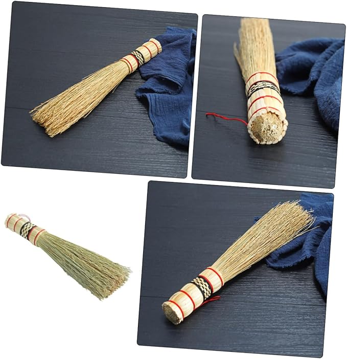 Natural Straw Scrub Brush for Kitchen Cleaning - Long Handle Dish Brush for Pots Pans and Wok - Essential Cleaning Tool for Home Use