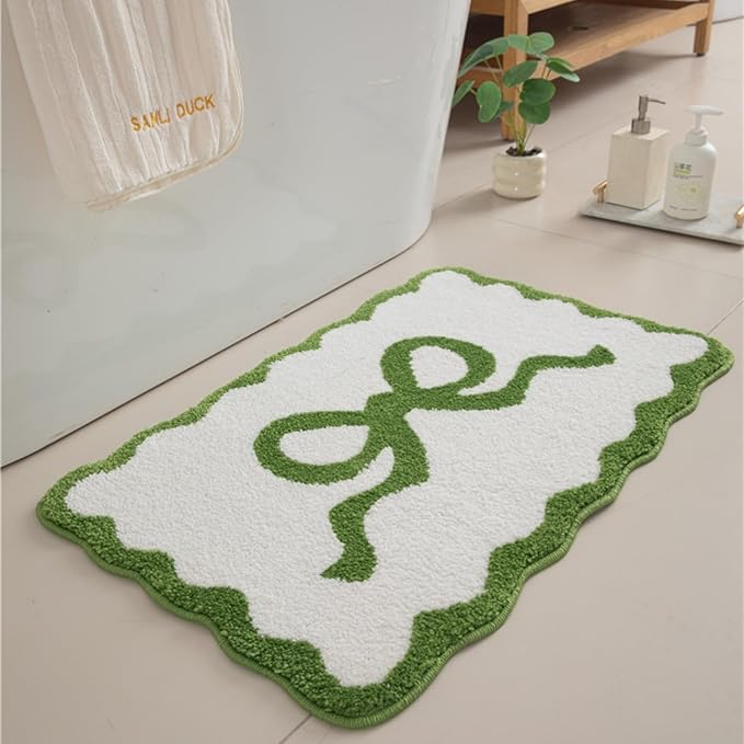 Green Scalloped Bathroom Mat 32x20, Soft Absorbent Bath Mats, Machine Washable Microfiber Floor Mats for Bathroom Tubs, Sinks and Showers