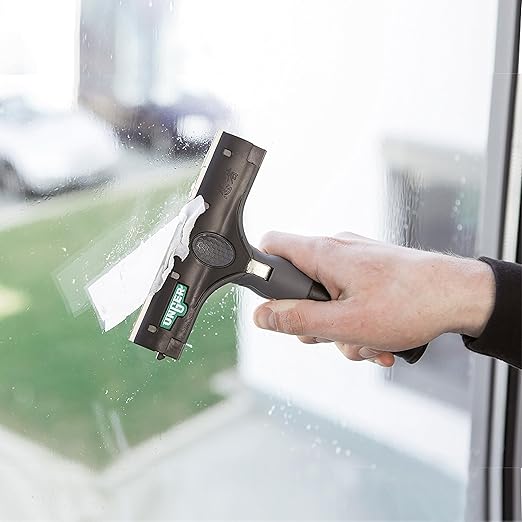 Unger Commercial ErgoTec® Ninja 4" Glass Scraper with Blade and Safety Cap – Adjustable Angle for Efficient Window Cleaning EN100