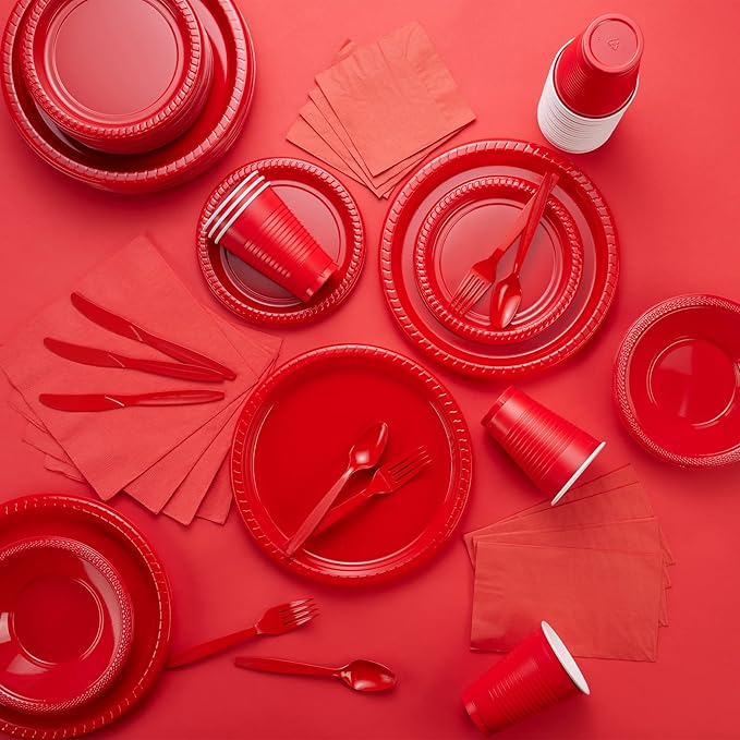 Amcrate Disposable Red Plastic Dinner Plates, 10.4 Inches, Strong and Sturdy for Party, Holiday, Picnic, or Travel - Pack of 50