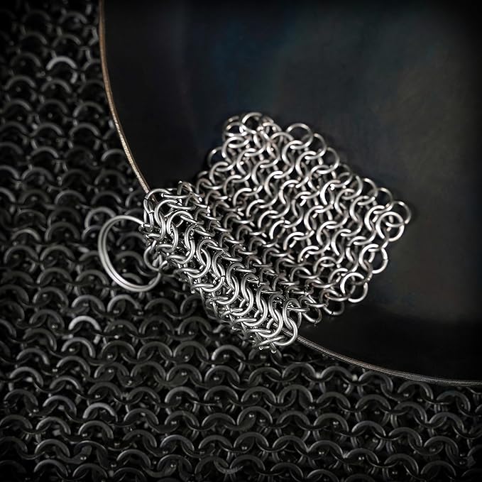 Mythrojan Cast Iron Scrubber 316 Stainless Steel Skillet Cleaner 3.9"x3.9" Chainmail Scrubber Chain Mail Scrub with Hanging Ring for Cast Iron Pre-Seasoned Pans, BBQ Grills Cookware Utensils Cleaning
