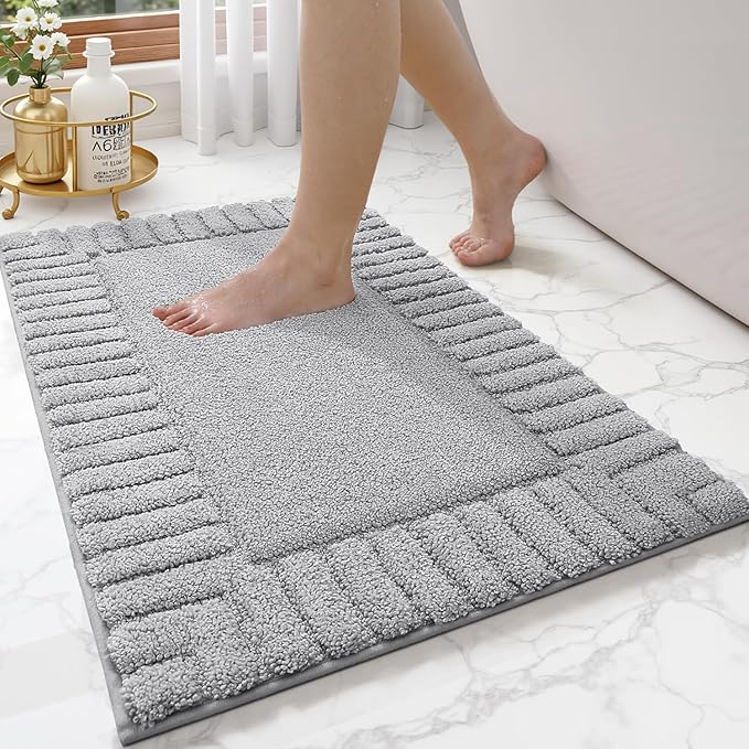 LUMI Bathroom Rugs Non Slip with Rubber Backing, Extra Soft Plush Microfiber Bath Rug Absorbent, Machine Washable Bath Mat Quick Dry for Tub, Shower, Hotel, Light Grey, 24"x36"