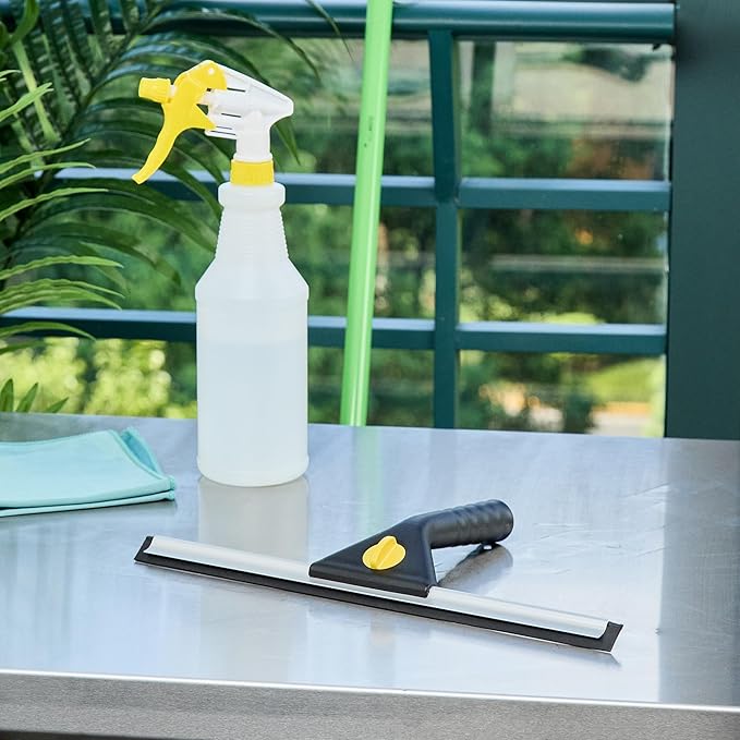Restaurantware-Clean Tek Professional 13.78 Inch Window Squeegee, 1 Window Cleaning Squeegee with Rubber Blade - All-Purpose, for Mirror Or Glass Door, Black Plastic Wiper with Aluminum Frame