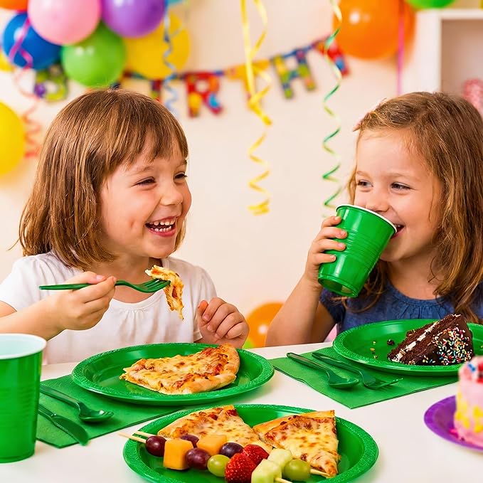WELLIFE 210 PCS Green Plastic Plates for 30 Guests - Disposable Dinnerware Set Including Dinner Plates, Dessert Plates, 12oz Cups, Cutlery & Napkins, Green Party Plates