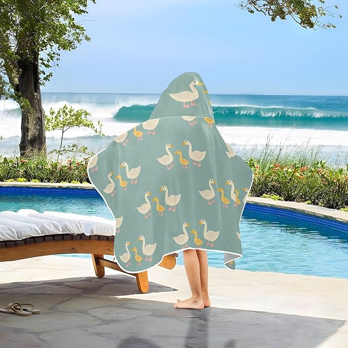 susiyo Kids Hooded Bath Towel Cute Goose Beach Towel for Kids 23.5 x 50 Inch Microfiber Soft Absorbent Quick Dry Bath Swim Pool Towel Wrap Poncho Bathrobe with Hood for Kids Toddler