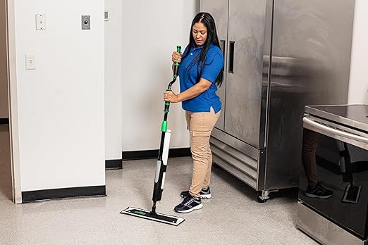Unger Commercial Excella 24" Floor Cleaning Kit - Adjustable Height Mop, Liquid Dispensing System, 2 Microfiber Pads and Refillable Bottles - EFKT2