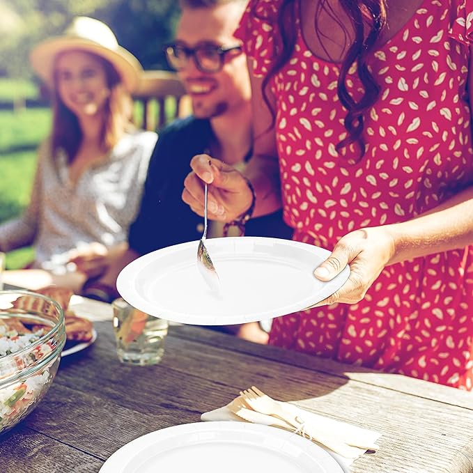 QZYL 50 Round White Party Plates Pack, 9 Inch Disposable Paper Plates for Daily Meals, Picnics, Camping, Birthdays, Weddings, Christmas