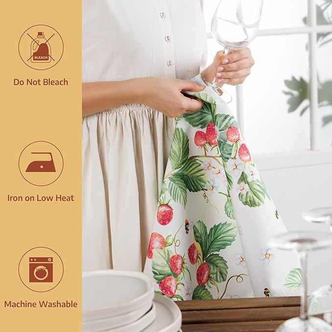 Maison d'Hermine Kitchen Towels Set of 2 100% Cotton 27.50" x 20" Reusable Cloth Tea Dish Towels Absorbent with Hanging Loop for Kitchen, Home, Dining, Cocktail Parties (Strawberry Summer)