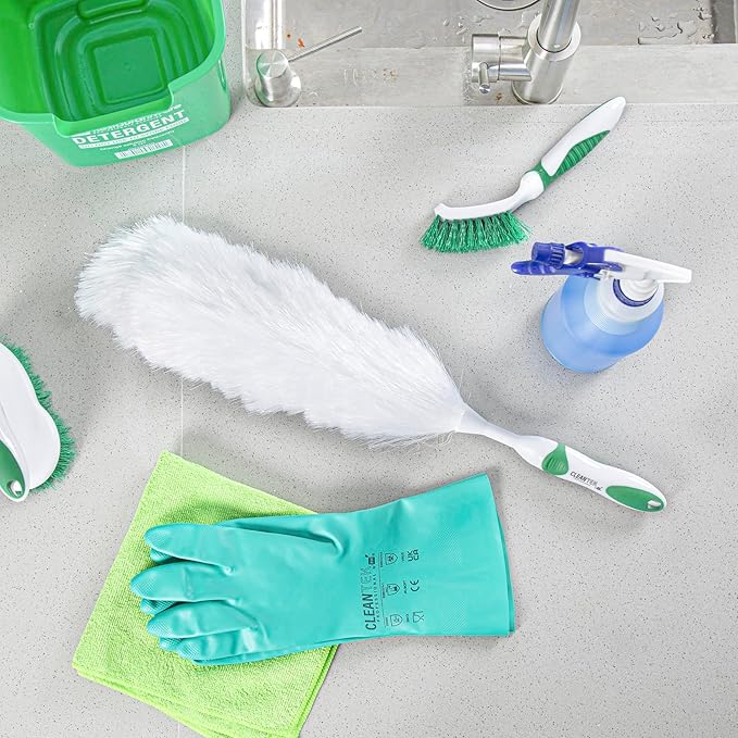 Restaurantware Cleaning Dusters 1 Pack of 16.2 x 2.3X 2.3 Inch Head Washable Static Dusting Wand Non-Slip Handle Plastic Green and White Dusting Tool for Hard-to-Reach Areas