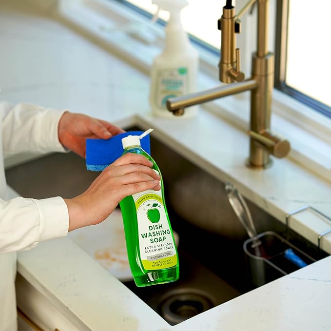 Juniper CLEAN, Dish Soap, Green Apple Scent, Liquid Dish Washing Soap Squeeze Bottle 25 Fl Oz (Pack of 6)