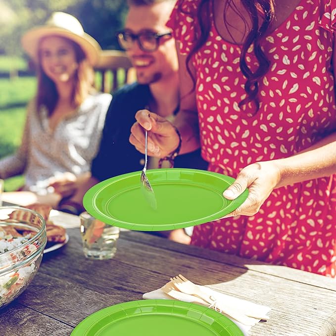QZYL 50 PCS Disposable Dinner Plates, 9 Inch Lime Green Heavy Duty Round Plates for Daily Use, Picnic, Anniversary, Birthday, St. Patrick's Day Parties