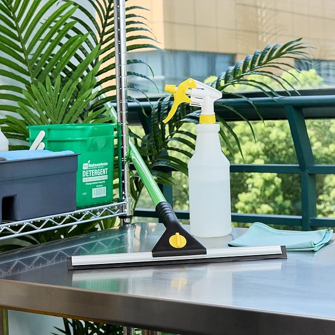 Restaurantware-Clean Tek Professional 13.78 Inch Window Squeegee, 1 Window Cleaning Squeegee with Rubber Blade - All-Purpose, for Mirror Or Glass Door, Black Plastic Wiper with Aluminum Frame