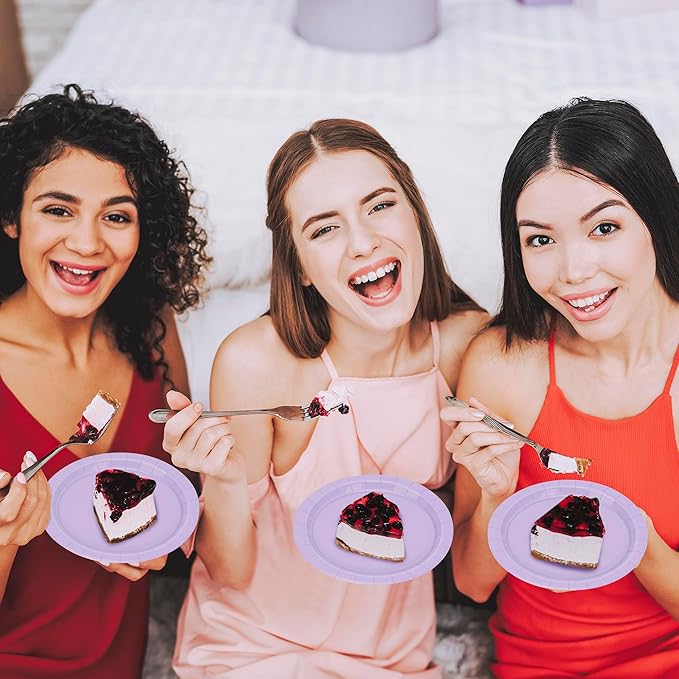 QZYL 50 PCS Paper Plates, 7 Inches Round Lavender Small Paper Plates, Disposable Plates for Party, Disposable Paper Plate Set, Strong and Sturdy Party Favors for Bridal Great Party Graduations Picnic