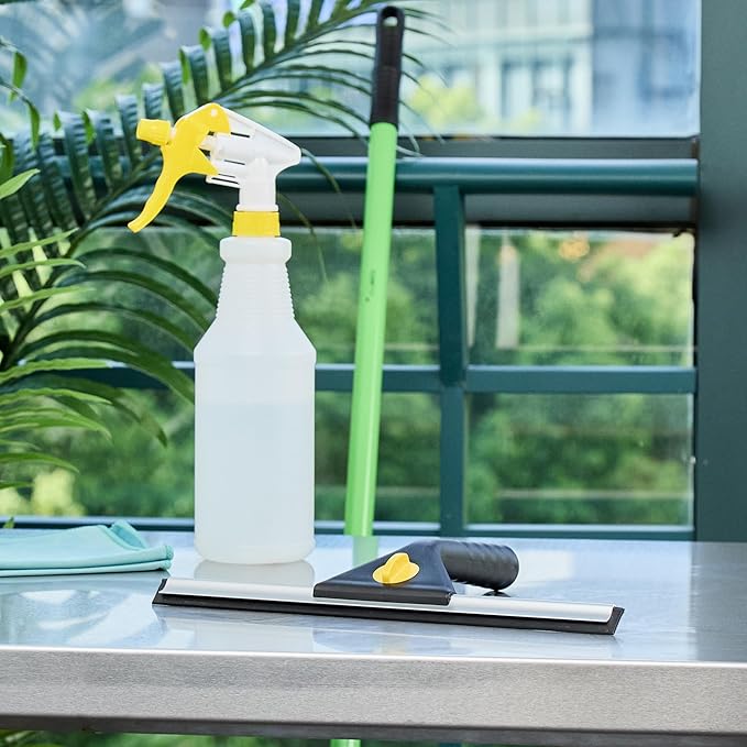 Restaurantware-Clean Tek Professional 11.81 Inch Window Squeegee, 1 Window Cleaning Squeegee with Rubber Blade - All-Purpose, for Mirror Or Glass Door, Black Plastic Wiper with Aluminum Frame