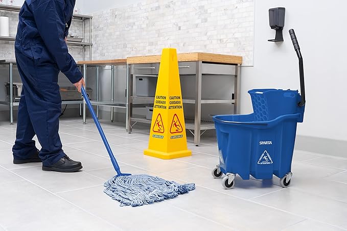 SPARTA 7690414 Omnifit Plastic Mop Bucket For Cleaning, 35 Quarts, Blue