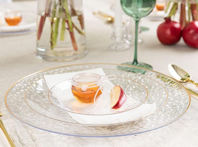 PLASTICPRO 30 Pack Hammered Plastic Plates Heavyweight Disposable Plastic Plates Elegant Clear Hammered Rim Platsic Party Dishes (Hamered Clear With Gold Rim, 9'' INCH PLATES)