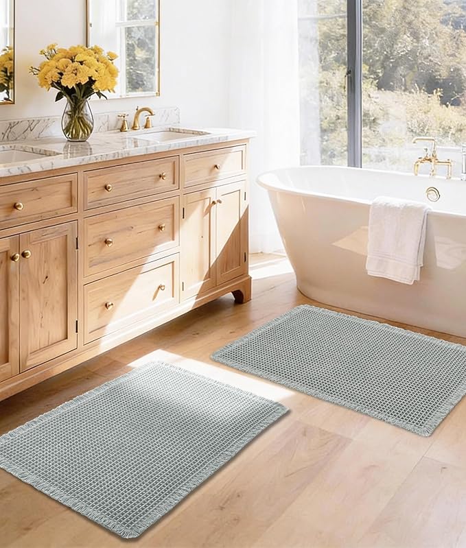DWCN Waffle Bathroom Mat Set, Super Absorbent Non Slip Bath Rugs Set for Bathroom Floor, Shower Mats 2 Piece for Tub, Washable Kitchen Rugs for Farmhouse Boho Home Decor, 20 x 32 Inch, Grey