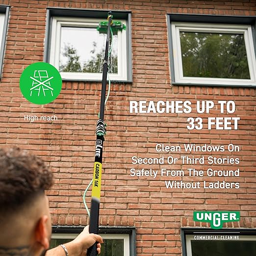 Unger Commercial Window Cleaner Waterfed Pole Kit - nLITE Carbon 16K 33' Waterfed Pole Starter Set with Brush & Hose - C10BH