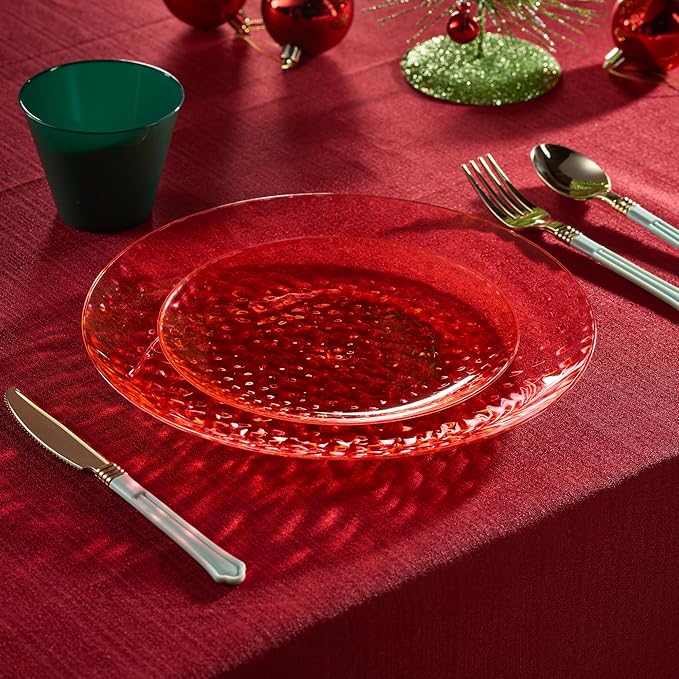 PLASTICPRO 30 Pack Hammered Plastic Plates Heavyweight Disposable Plastic Plates Elegant Red Platsic Party Dishes (Hammered Red Christmass, 9'' INCH PLATES)
